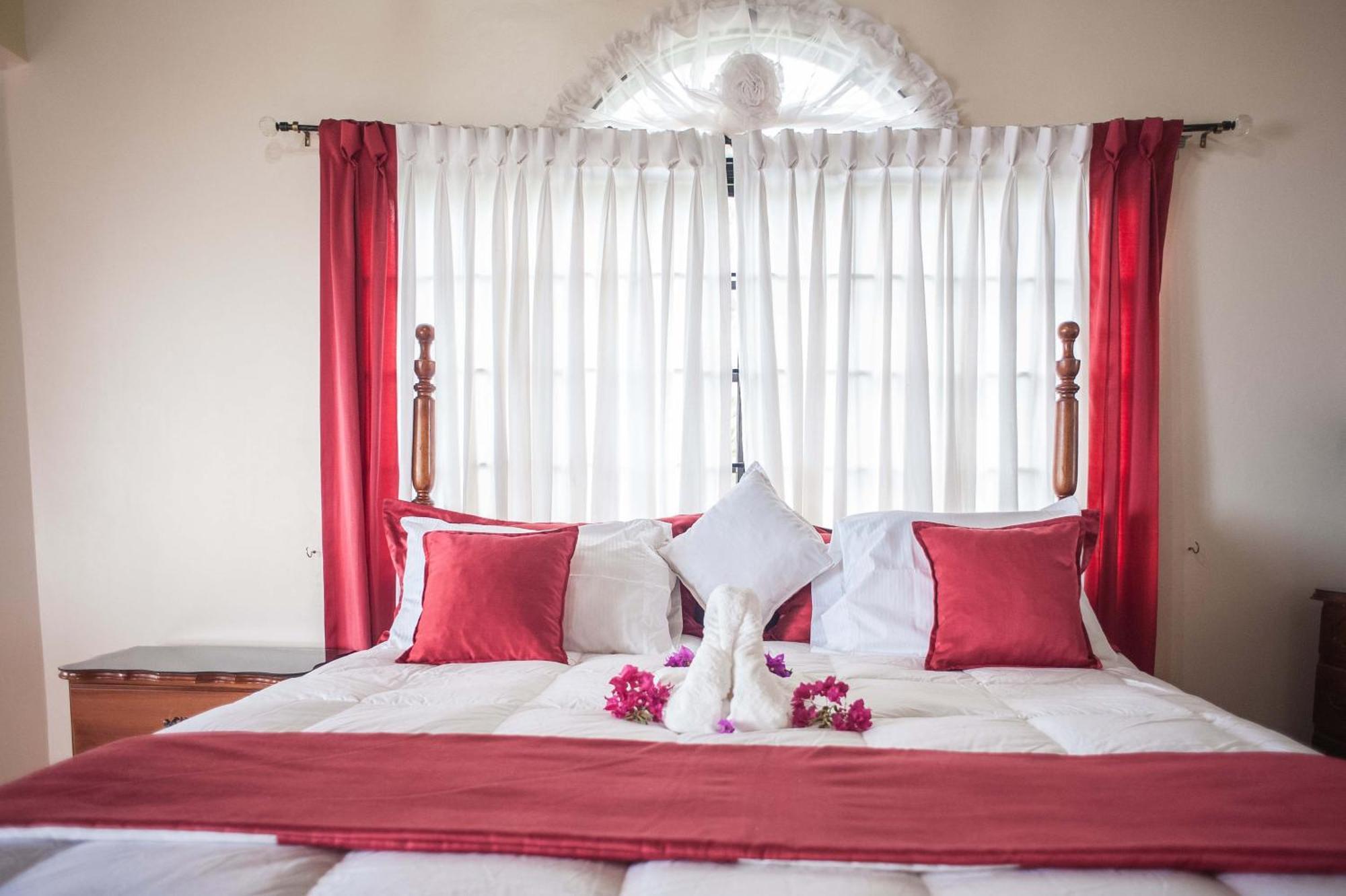 Clarridge View Guesthouse มอนเทโกเบย์ ภายนอก รูปภาพ