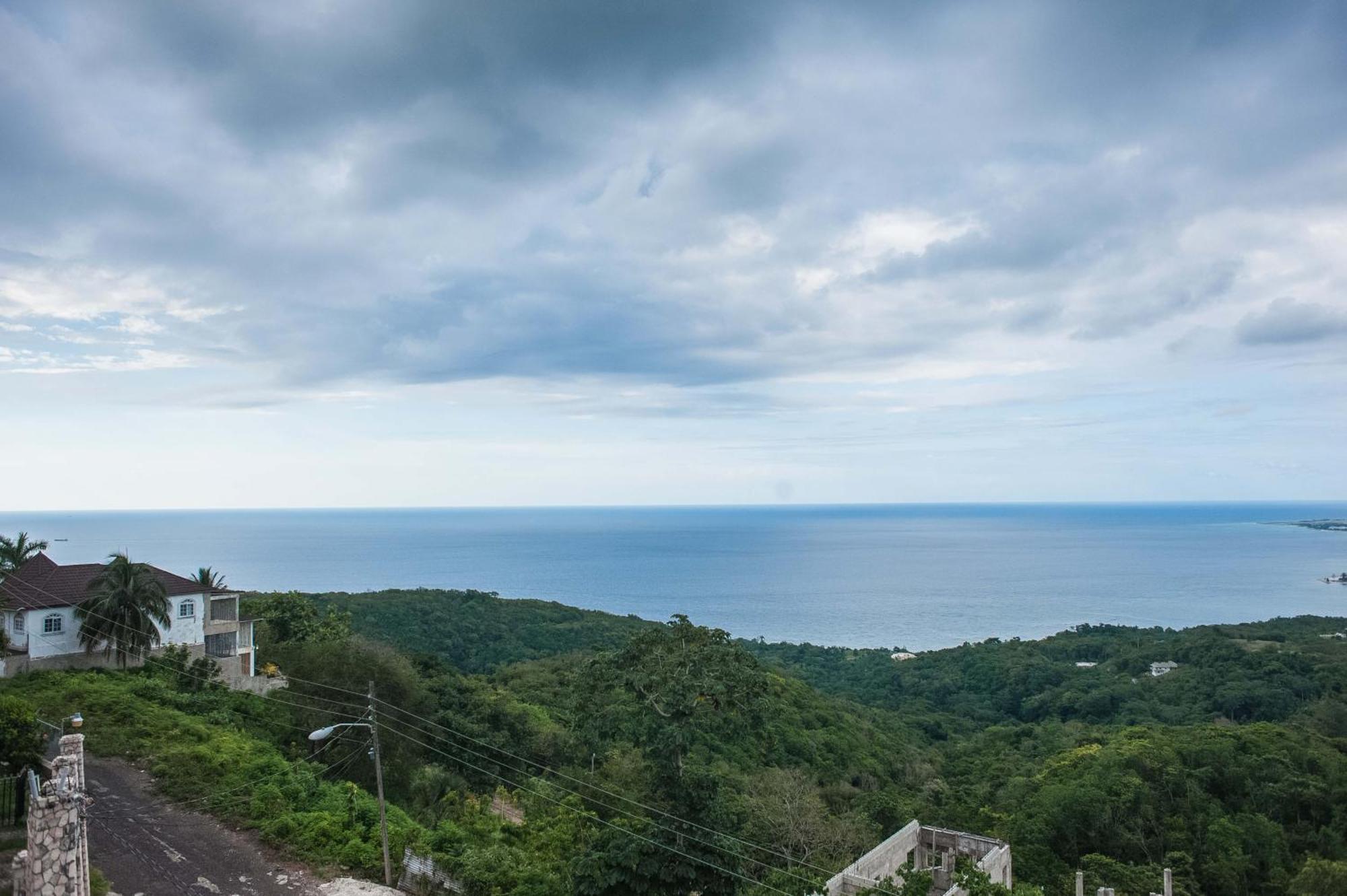 Clarridge View Guesthouse มอนเทโกเบย์ ภายนอก รูปภาพ