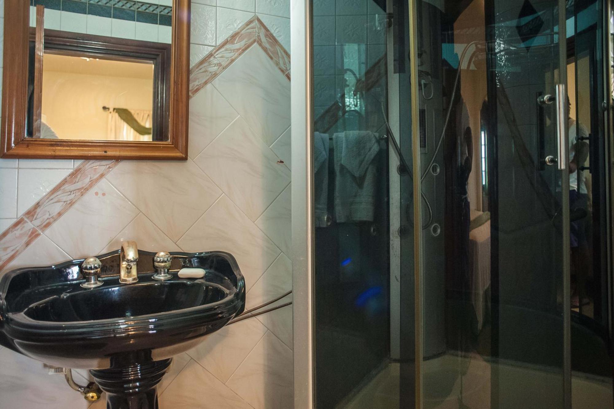Clarridge View Guesthouse มอนเทโกเบย์ ภายนอก รูปภาพ