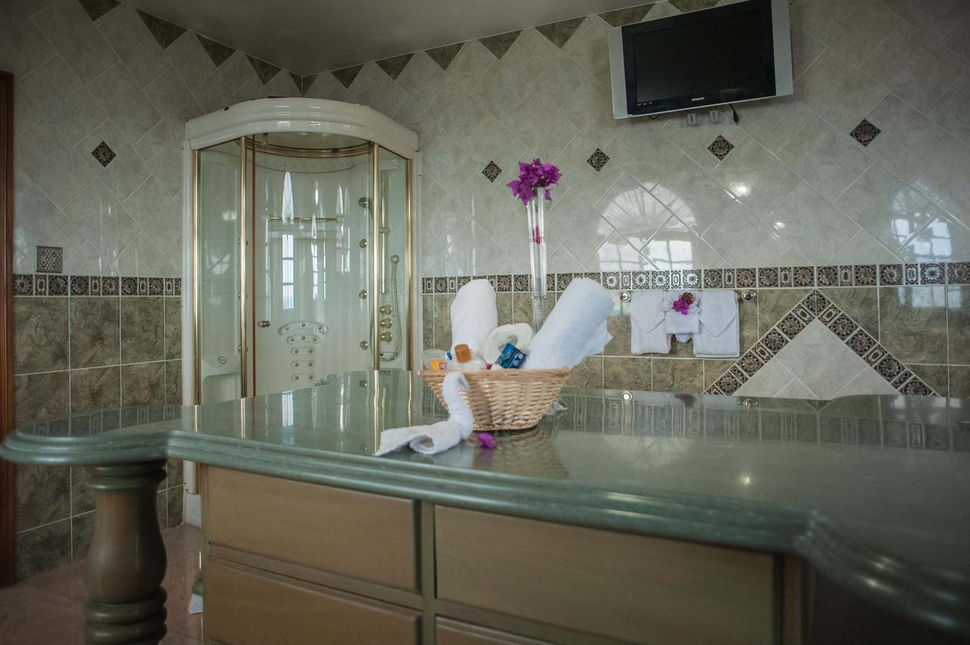 Clarridge View Guesthouse มอนเทโกเบย์ ภายนอก รูปภาพ