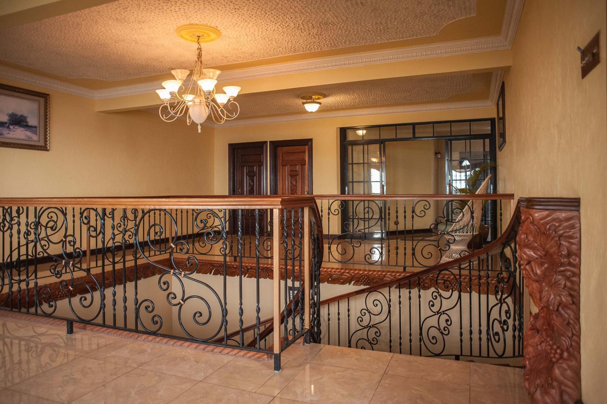Clarridge View Guesthouse มอนเทโกเบย์ ภายนอก รูปภาพ
