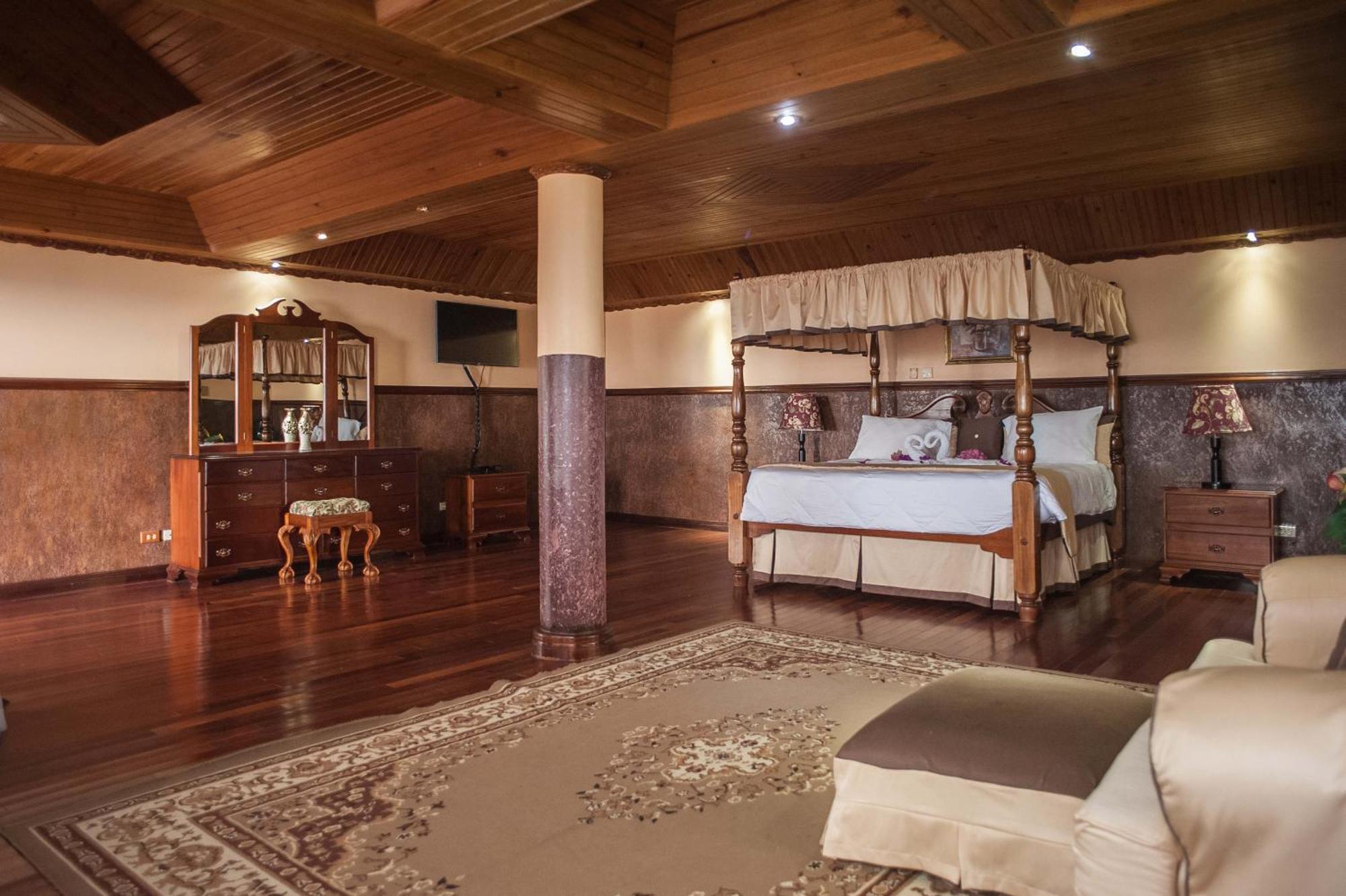 Clarridge View Guesthouse มอนเทโกเบย์ ภายนอก รูปภาพ