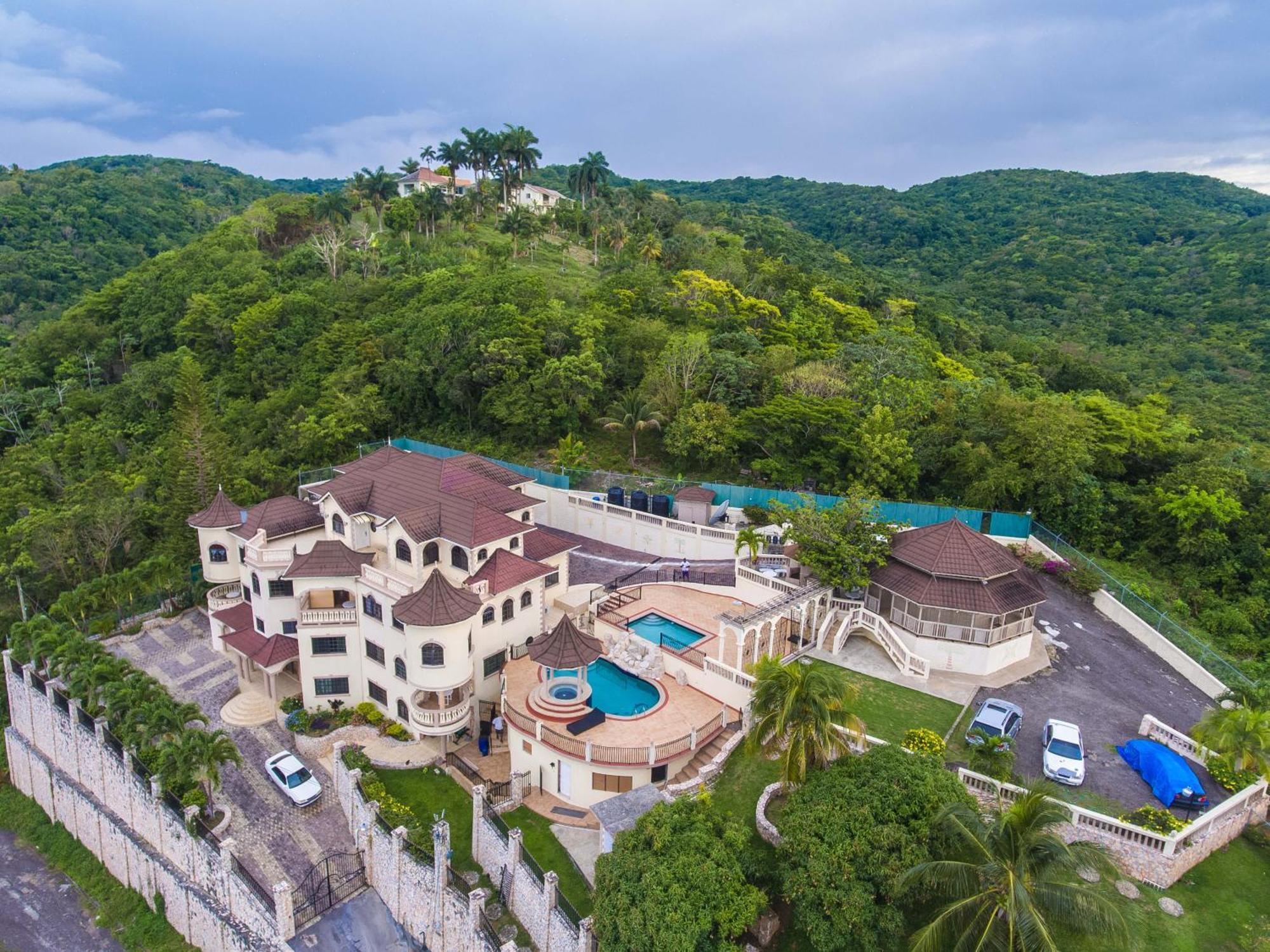 Clarridge View Guesthouse มอนเทโกเบย์ ภายนอก รูปภาพ
